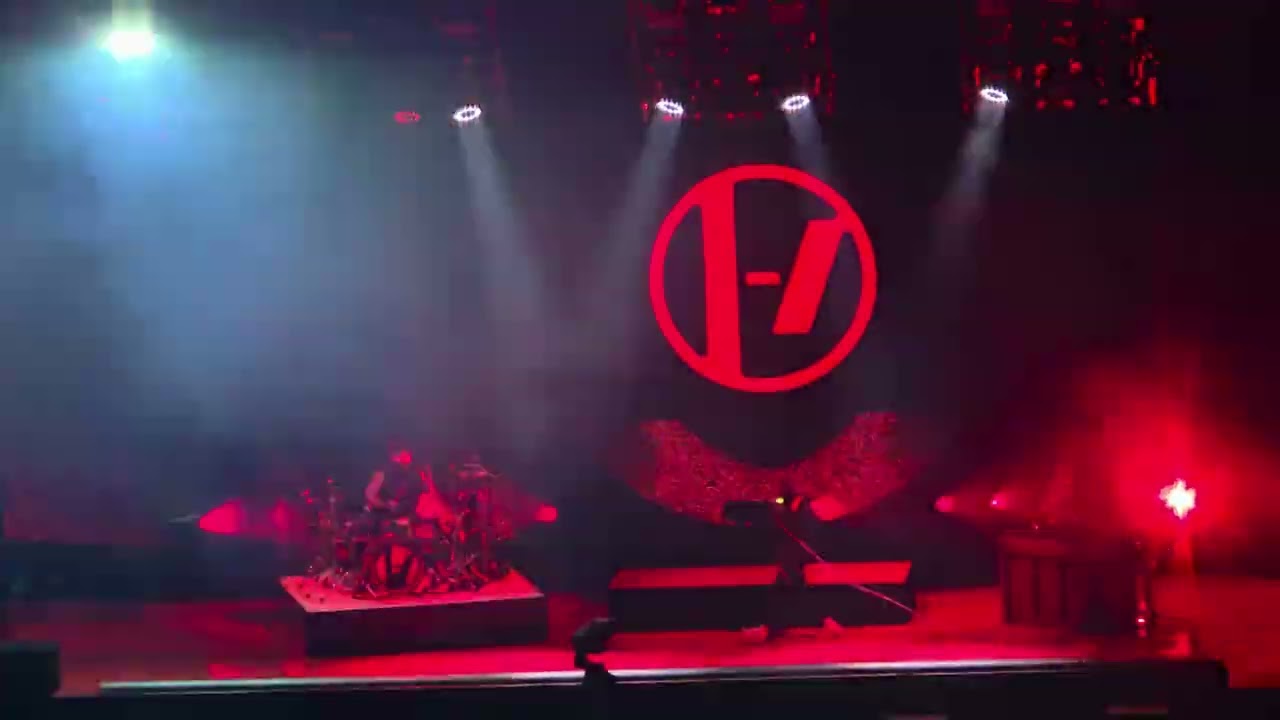 Twenty one pilots live at Manchester AO Arena