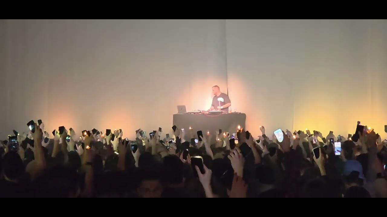 Hommage A Mourad Scred Connexion - HUGO TSR CREW - ZENITH PARIS LA VILLETTE- 29 Mars 2025