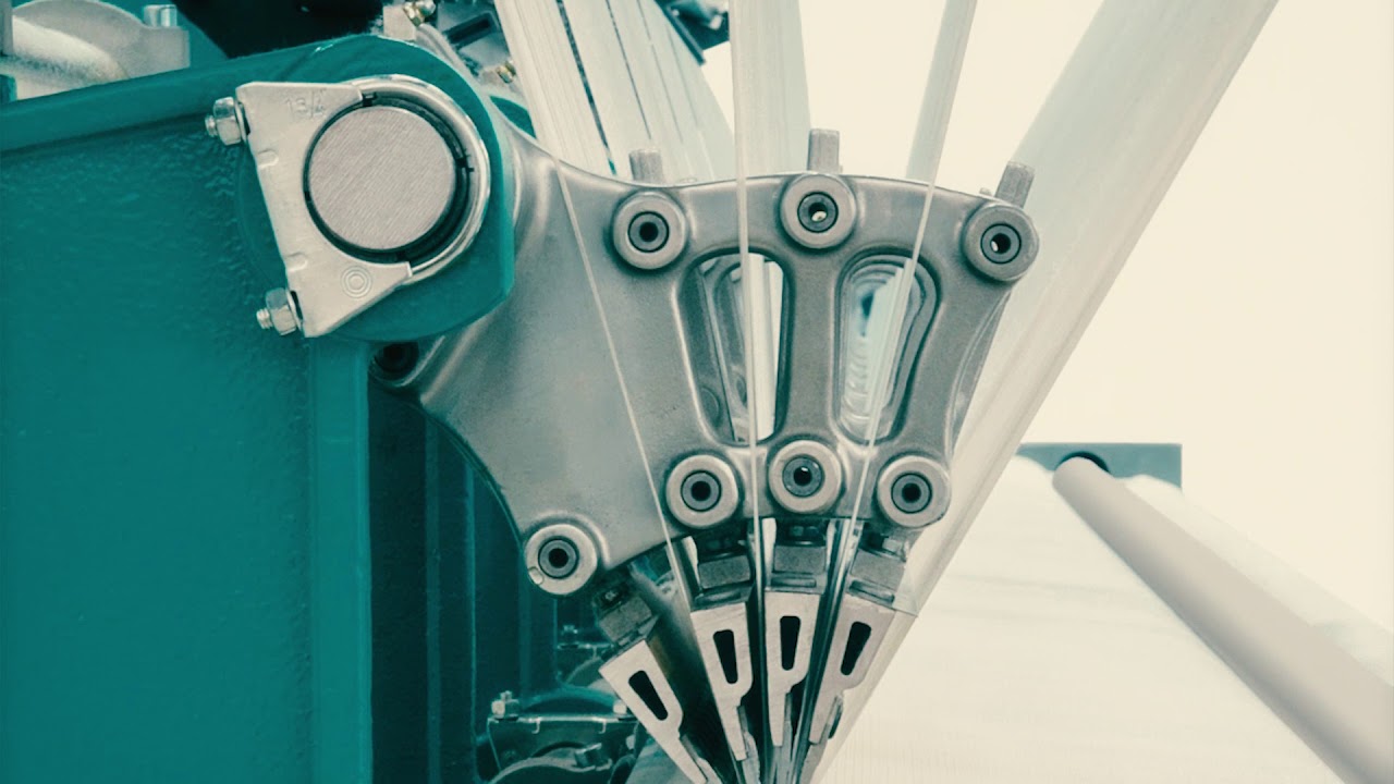 TM 4 TS-EL – A Tricot Machine with 4 guide bars by KARL MAYER