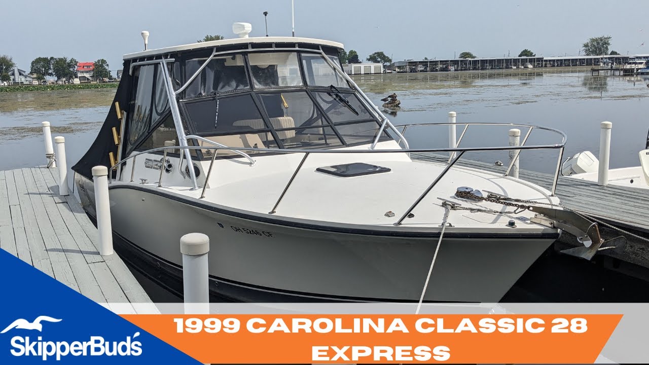 1999 Carolina Classic 28 Express Boat Tour SkipperBud's