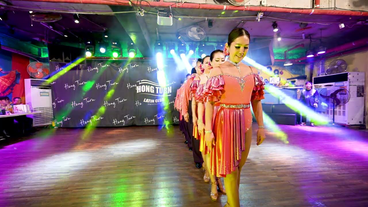 251231  - 맘보이사보르 - 핸슨&화라 Hongdae Turn in Seoul