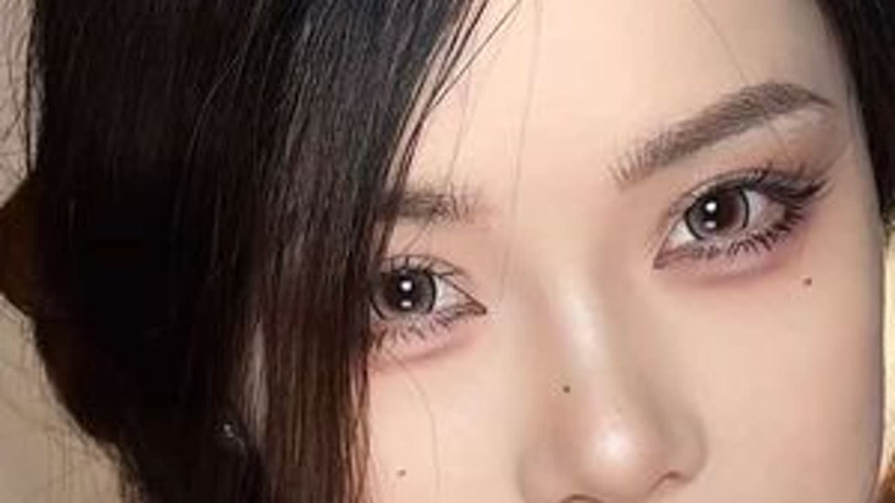 3min详细妆教🔔｜想尝试不同风格的妆让妆容更有氛围感✨ 那这个超详细的狐系妆容就不要错过啦🔥化上就爱上😍#晒晒我的新年主角妆容 #狐系妆容  #今日化了美美的妆 #青年创作者成长计划 #...