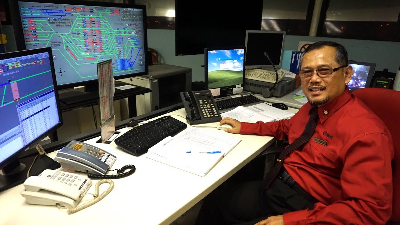 Behind the Scenes with SMRT Senior Depot Controller