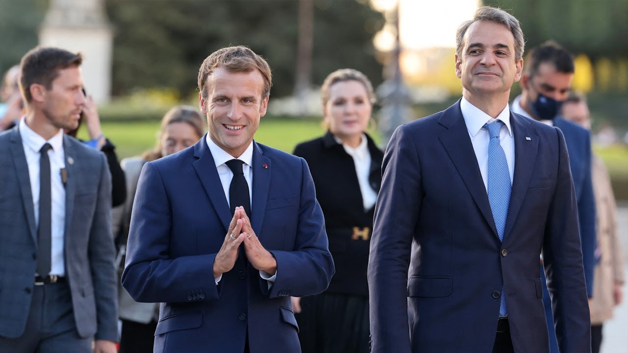 Macron and Mitsotakis inaugurate 'Paris-Athens' exhibition at Louvre