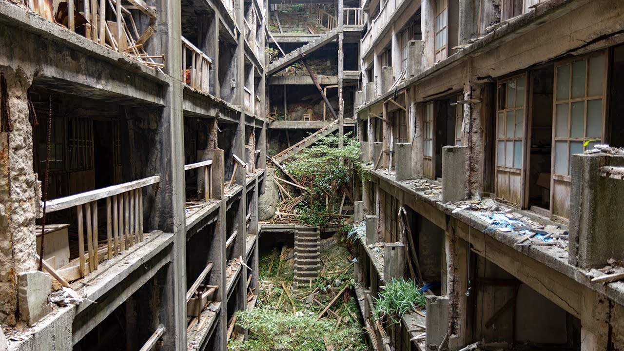 Exploring HASHIMA ISLAND &ndash; Early Footage of Japan's ABANDONED Island City 軍艦島