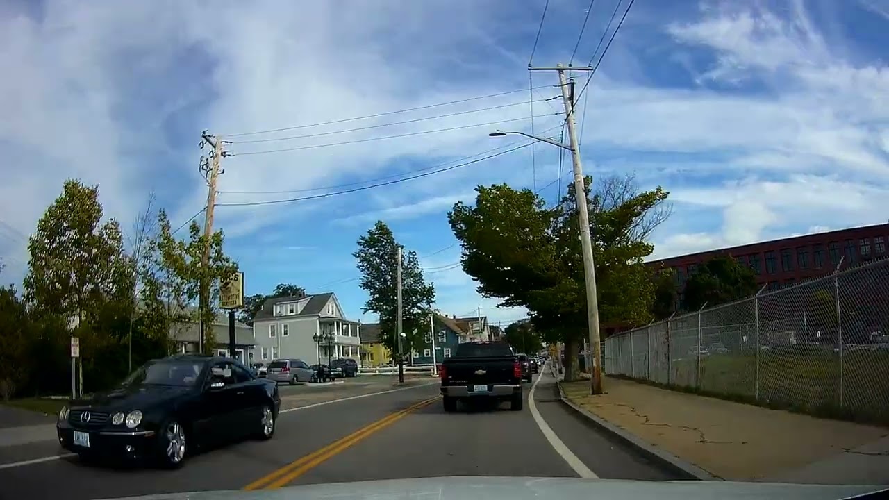 Driving through Barrington and Warren, Rhode Island