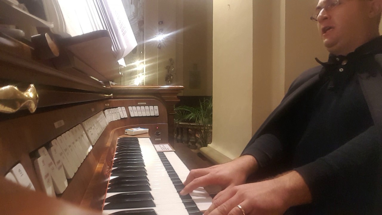 VERGIN SANTA CHE ACCOGLI BENIGNA