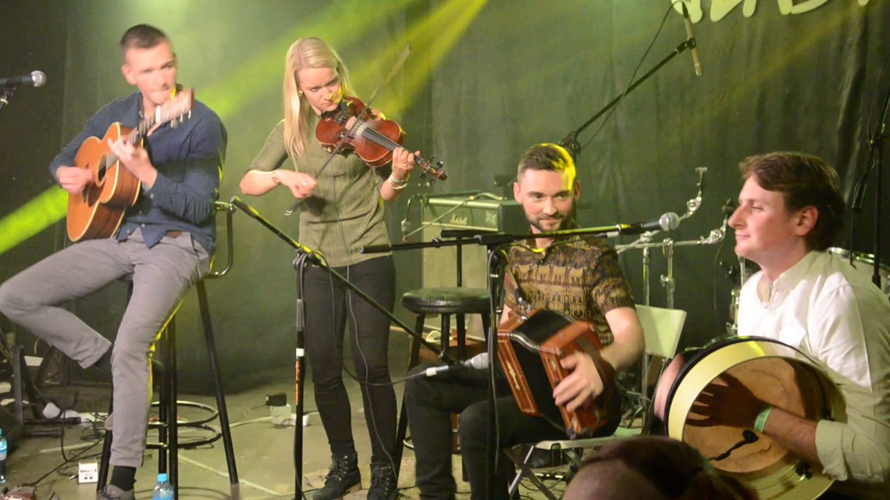 Tara Breen и группа Tri Tones (Самайн 2016 29.10.2016 Glastonberry)