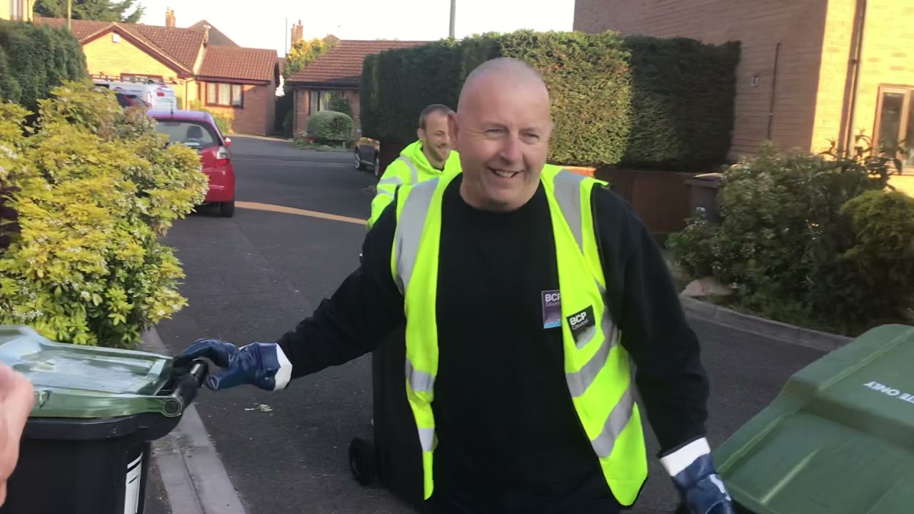BANK HOLIDAY COLLECTION: Green Waste bin men emptying bins in Bournemouth part 2 (31/05/2021)