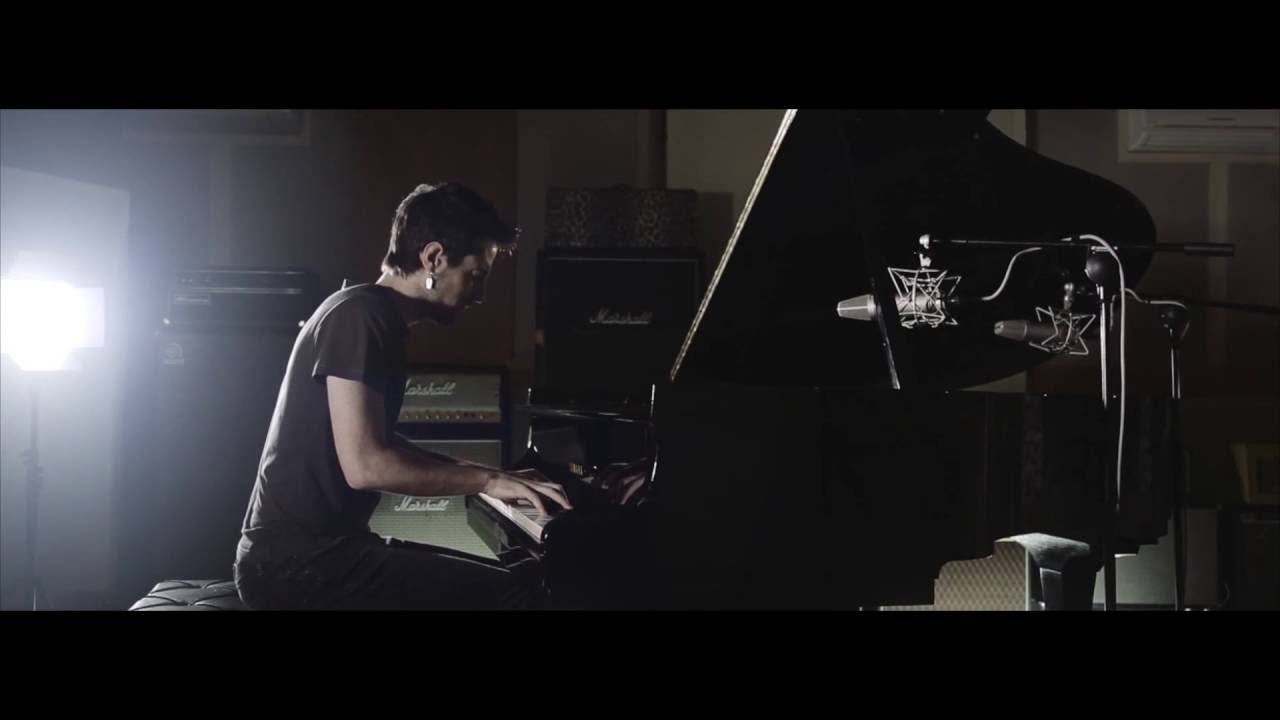 Pablo Thonon plays Joseph LoDuca's 