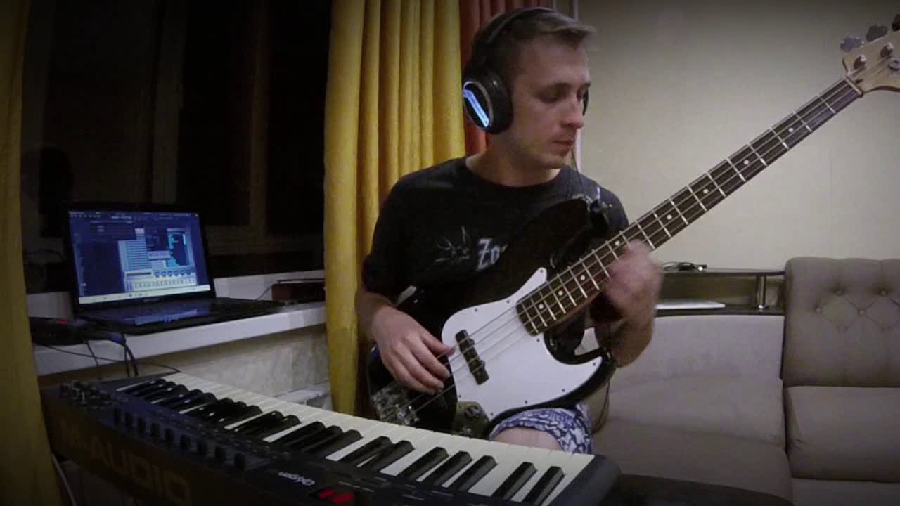 Loopstation Jam in 5/4 ( livelooping w/ Boomerang III Phrase Sampler)