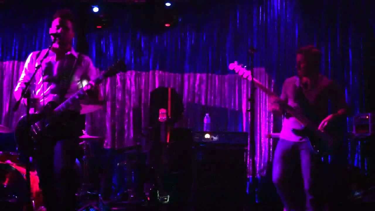 Moonage Daydream Cover by Echoes de Luxe