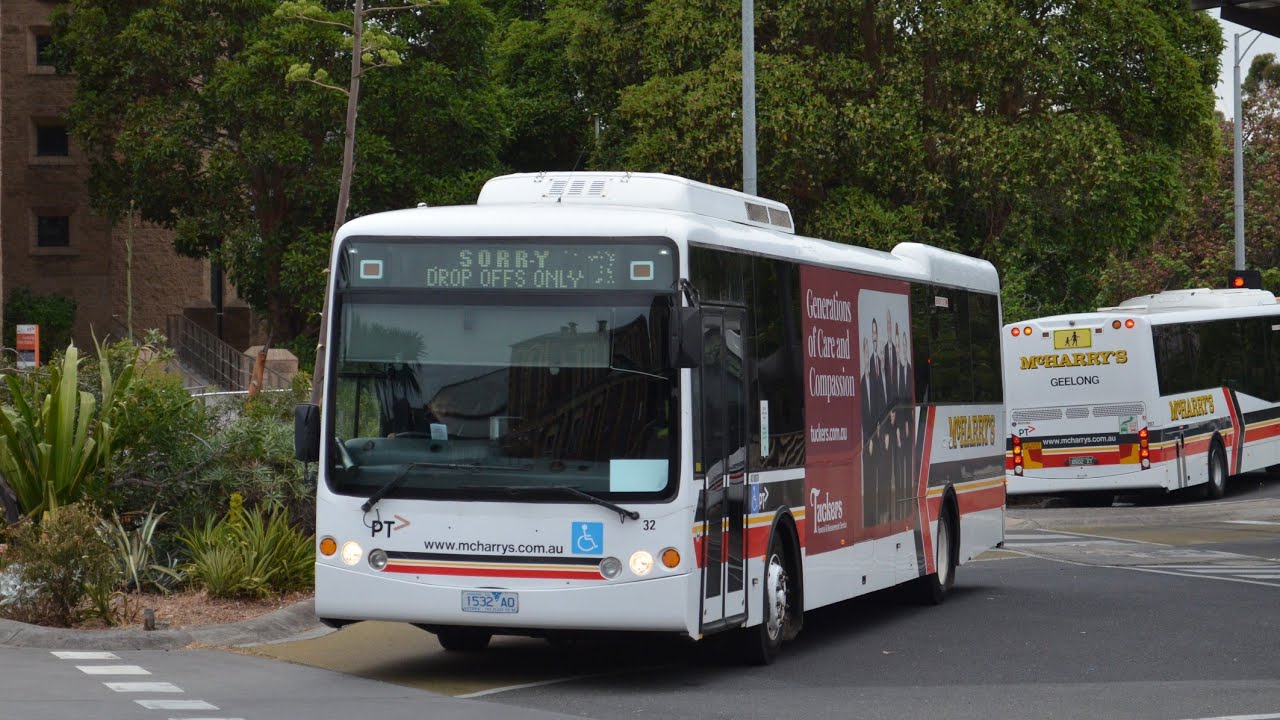 (Nice ZF) McHarry's #32 Mercedes-Benz O500LE (Express)