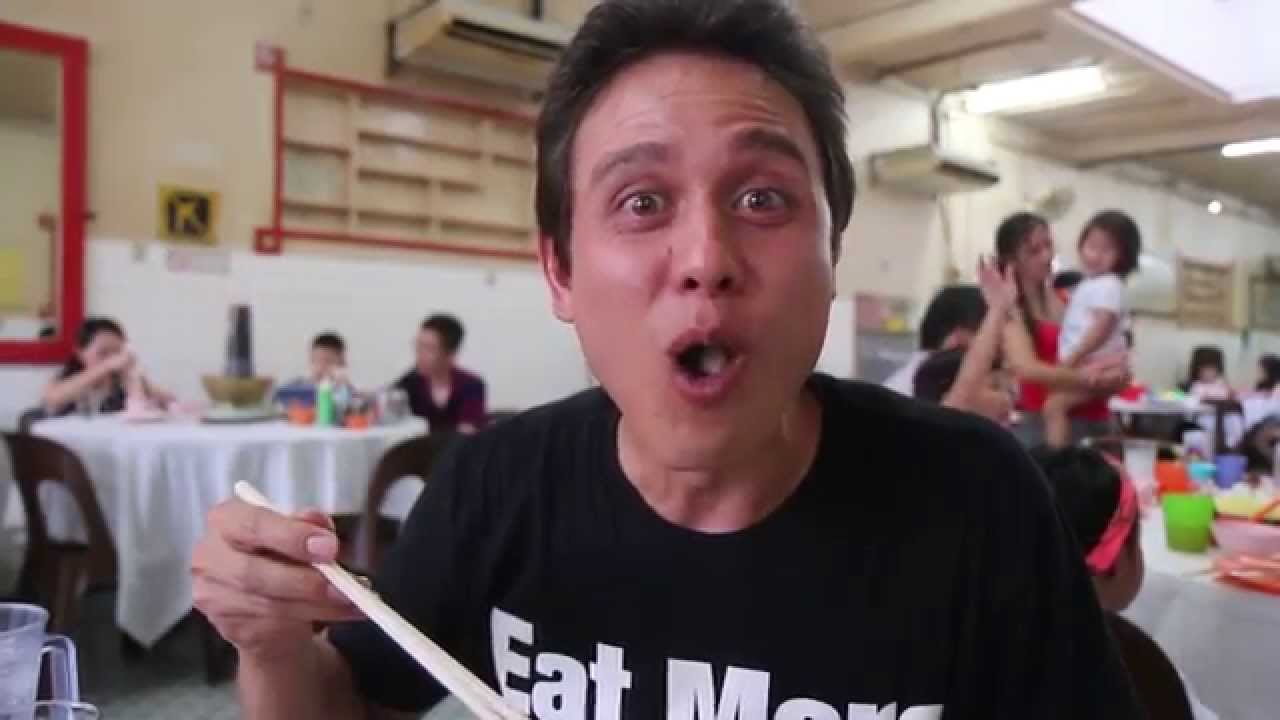 Traditional Chinese Malaysian Food - CHARCOAL STEAMBOAT in Penang, Malaysia!
