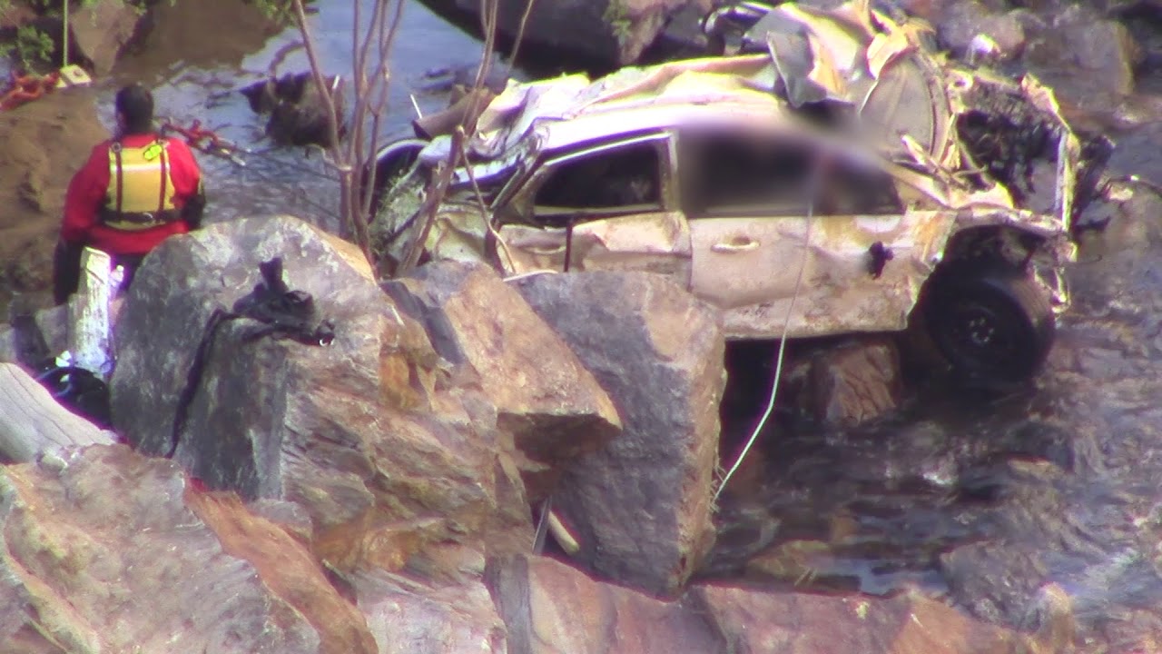 SAR Successfully Completes Recovery of Two Bodies from a Car in the Kings River