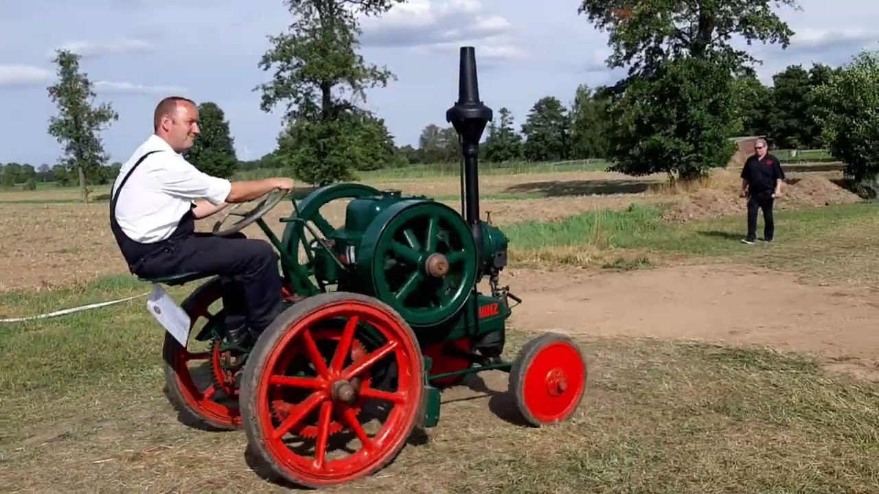 Oldtimer-Treckertreffen in Hamburg-Neuengamme