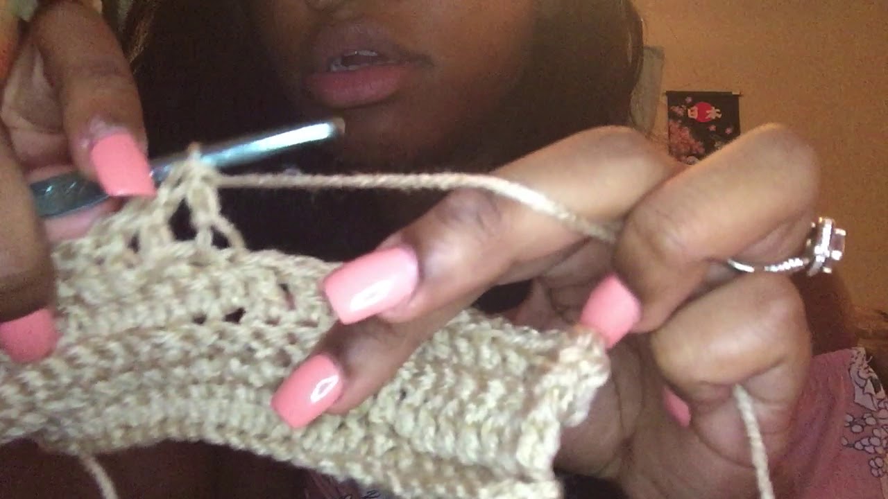 ASMR chewing gum & rambling + scratching sounds