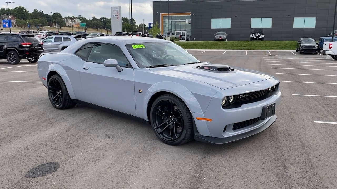 2021 Dodge Challenger Overland Park, Lenexa, Shawnee Mission, Olathe KS, Kansas City, MO J211002A