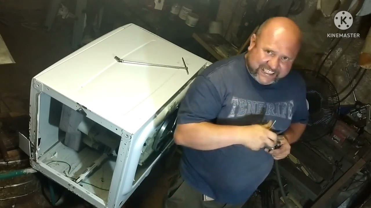 Disassemblaggio lavatrice (primo round!)