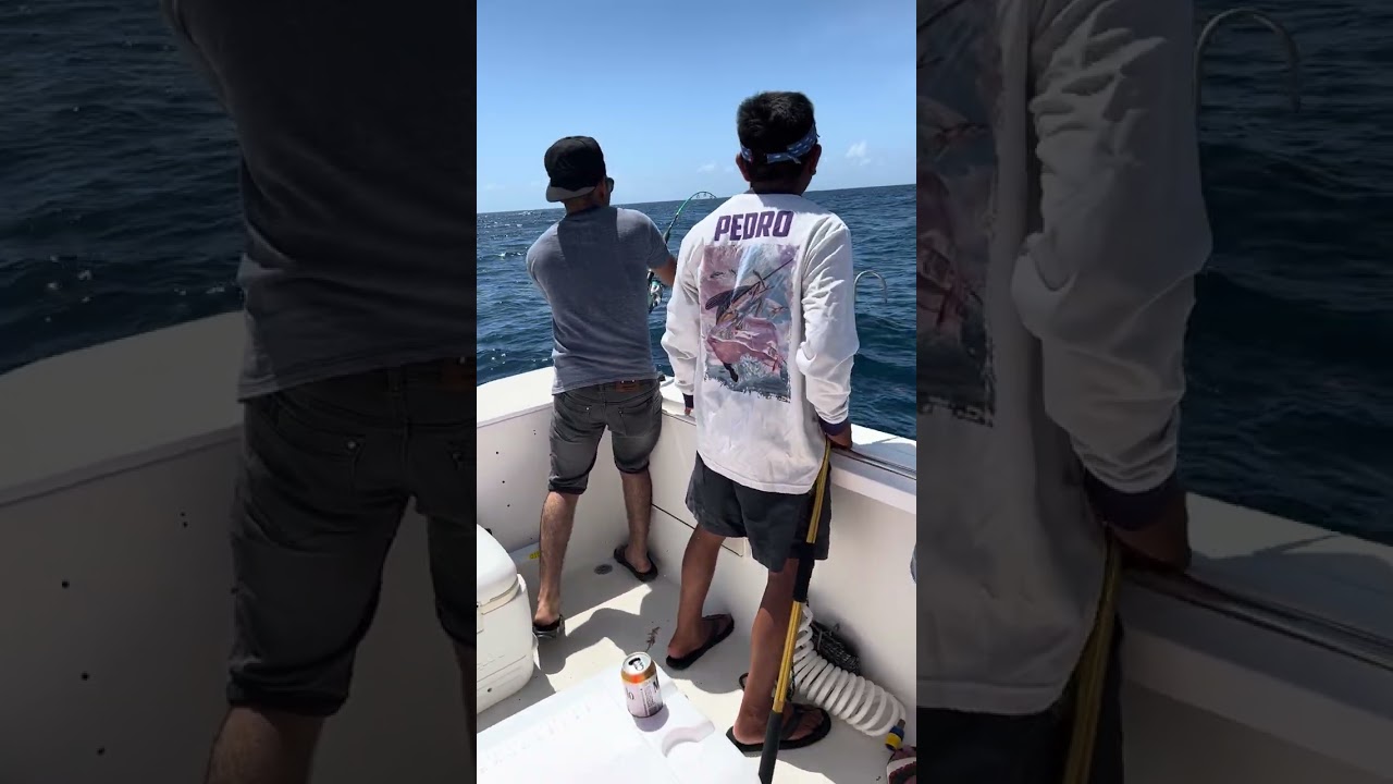 Big #wahoofishing #shimanoreels  #jamaro #reelking #puertoaventuras #rivieramaya #playadelcarmen 