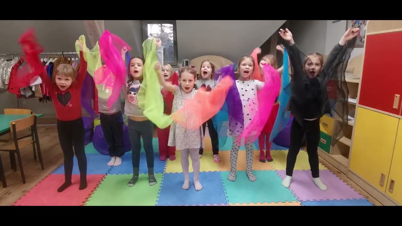 Zespół Muszelki z Młodzieżowego Domu Kultury w Sopocie - OAE sł. i muz. K. Zaniat