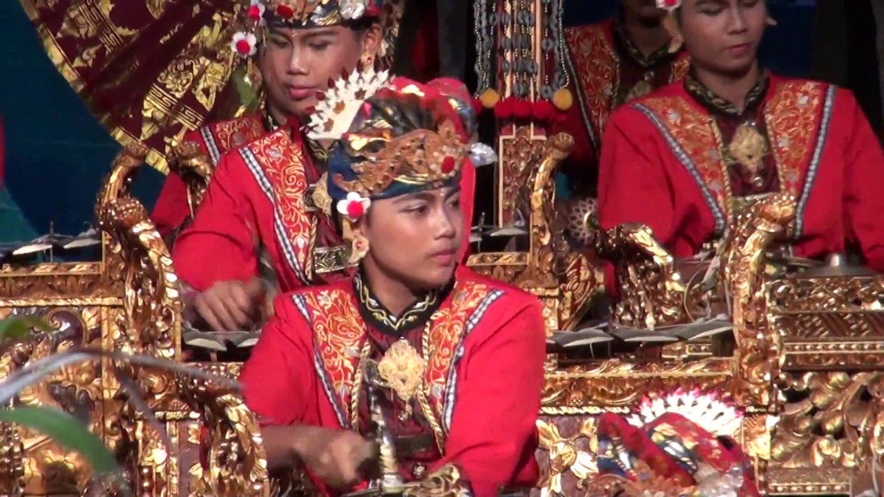Tabuh Telu Gesuri Br Jabe Jero Desa Adat Kuta 2016