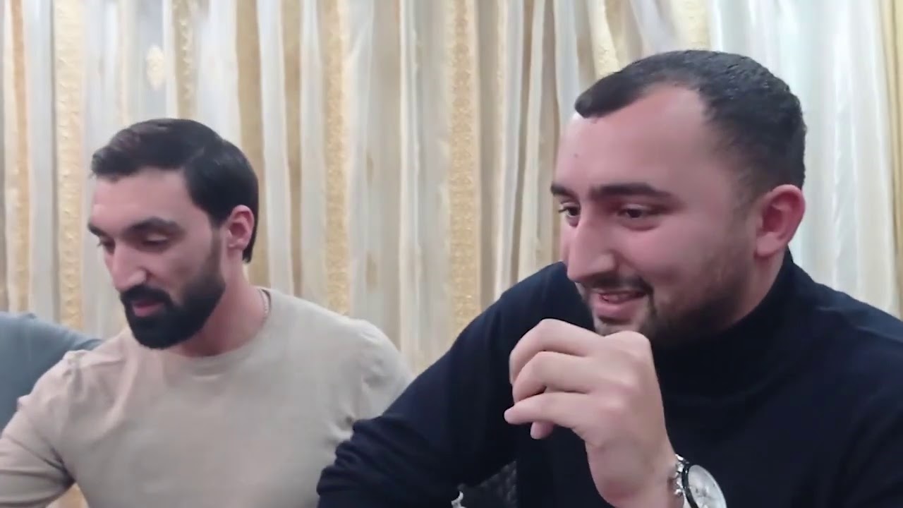 Kim necə şairdi şüardan bilinir, bilinmir