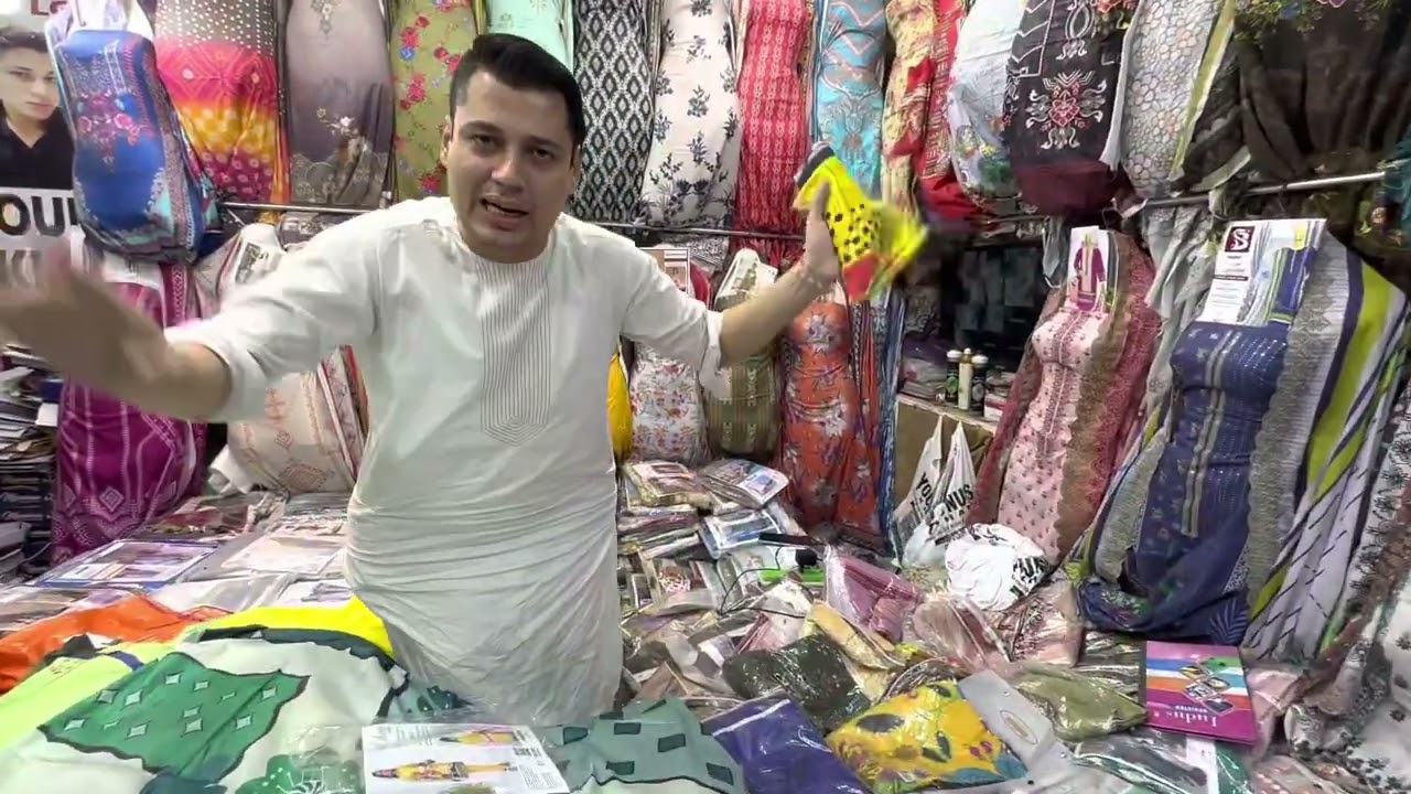 Younas khan fabrics whole saler kam kam se kam rate par aap ko milenge branded suit