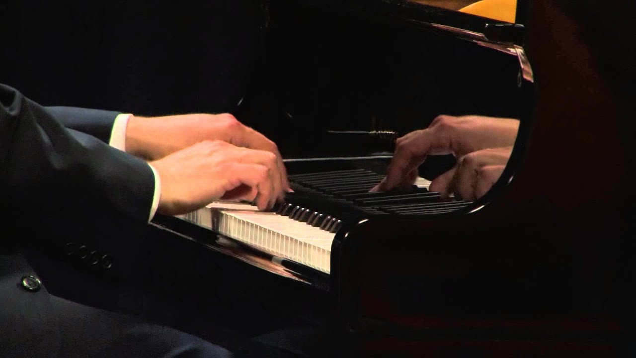 Pianist Richard Dowling: 