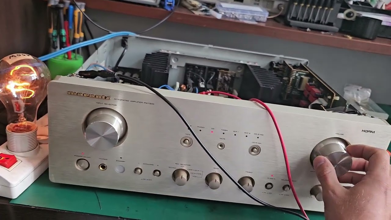 Untitled 7 - Marantz PM-7200, Pioneer SA-6200
