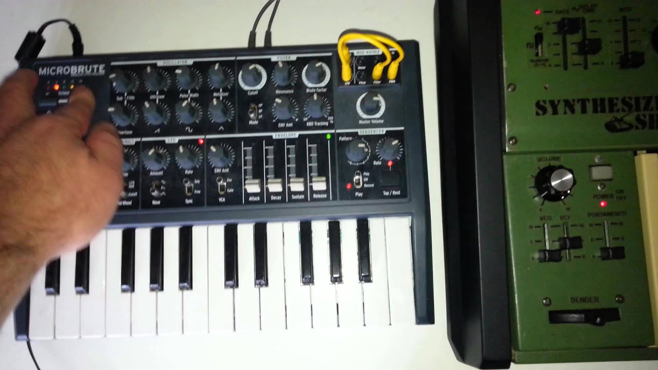 Roland SH09 