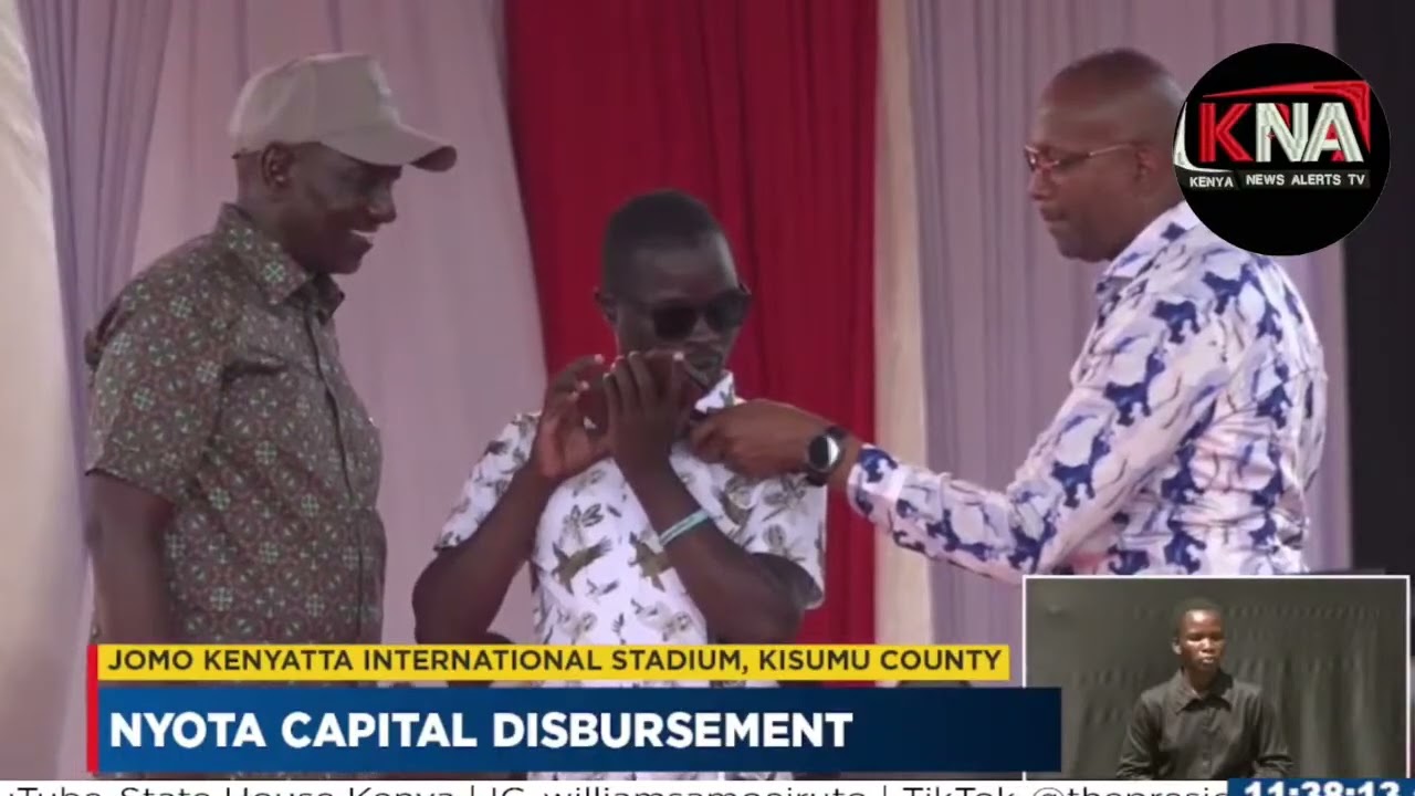 SO TOUCHING. BLIND YOUTH REWARDED FOR HIS EXTRA COMMITMENT WHEN CONFESSED HIS MOVES IN EGG BUSINESS