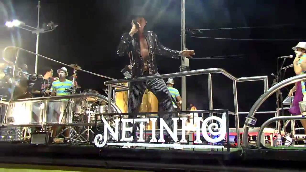 Bahia 2011 Netinho cantou hits sertanejos e de Luis Caldas no 2º dia   Carnaval   Carnaval 2011