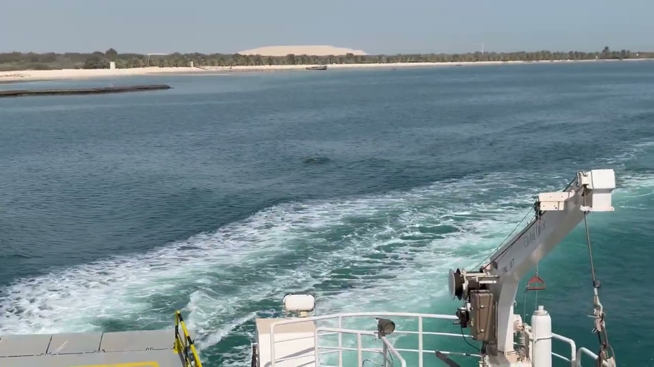 Sea tour 