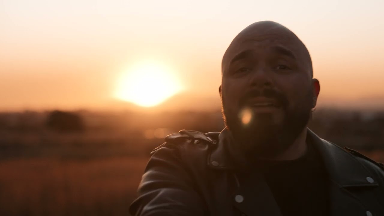 LUIS OYA - DeseKilibrio (Videoclip Oficial)