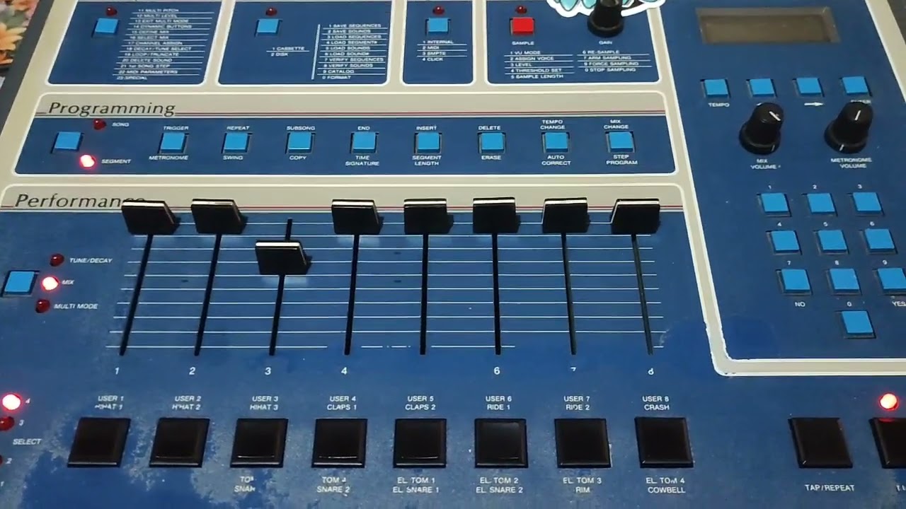 Hip Hop Boom Bap Beatmaking - EMU Sp12 Funky Space vibes beat by Dj Vepa 💾🥁💥🔥💯