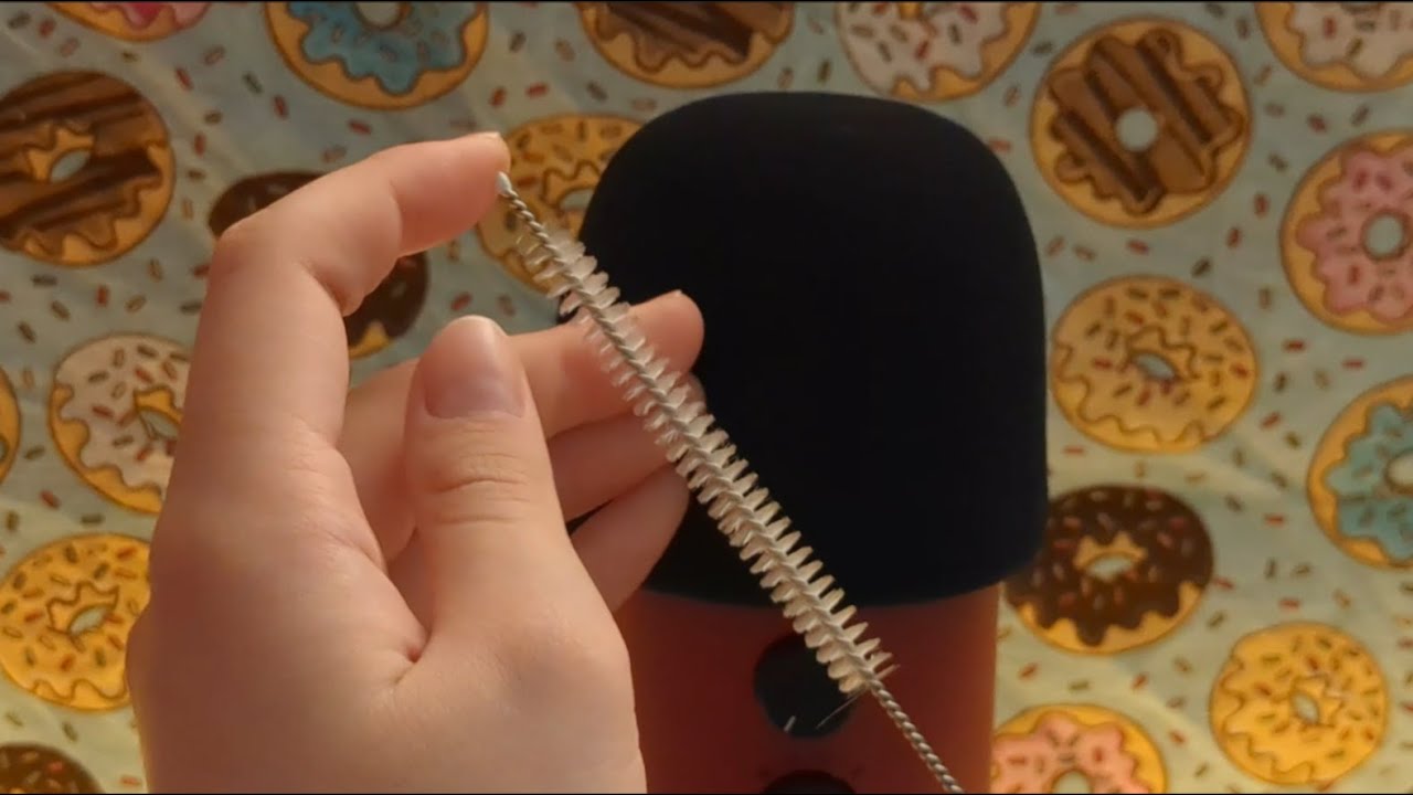 Intense Straw Cleaner Mic Scratching || ASMR || (no talking)