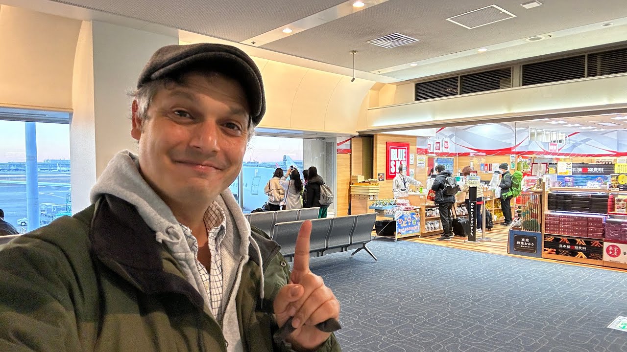 Tokyo’s Haneda Airport Terminal 1 (JAL)
