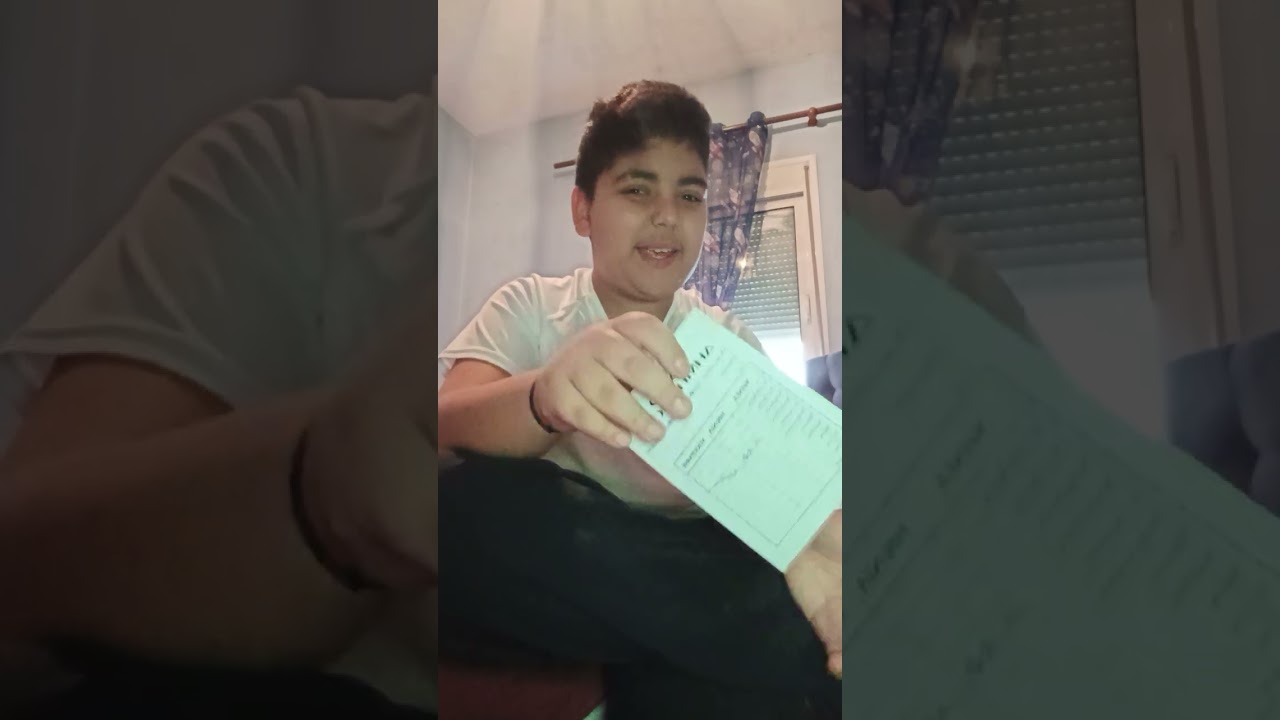 Όποιος θέλει να γραφτεί σε μια σχολή να μάθη ένα όργανο να δει αυτό το βίντεο 