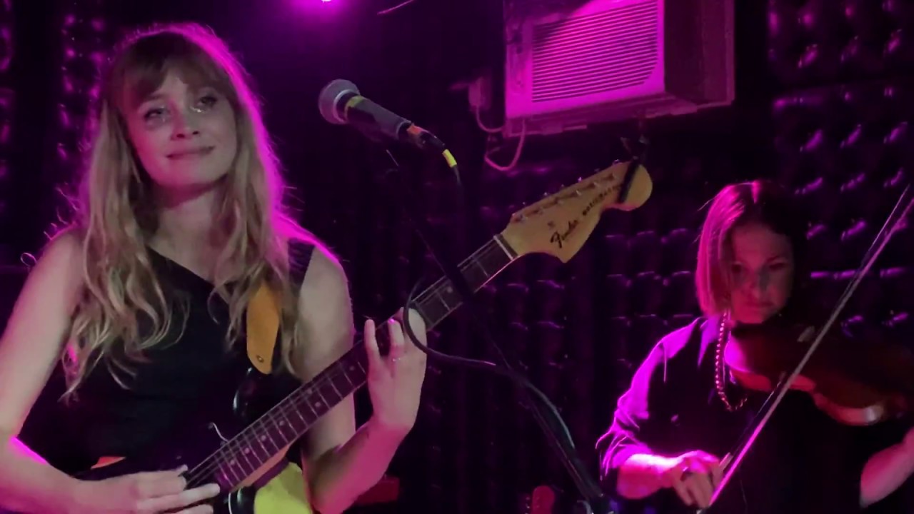 Alexandra Savior: Audeline (Live @ The Casbah - June 26, 2019)