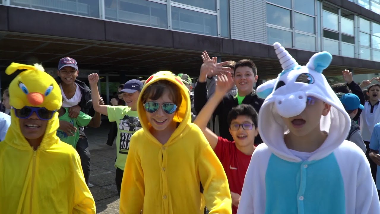Lipdub 2018 - EPS des Bergières de Lausanne
