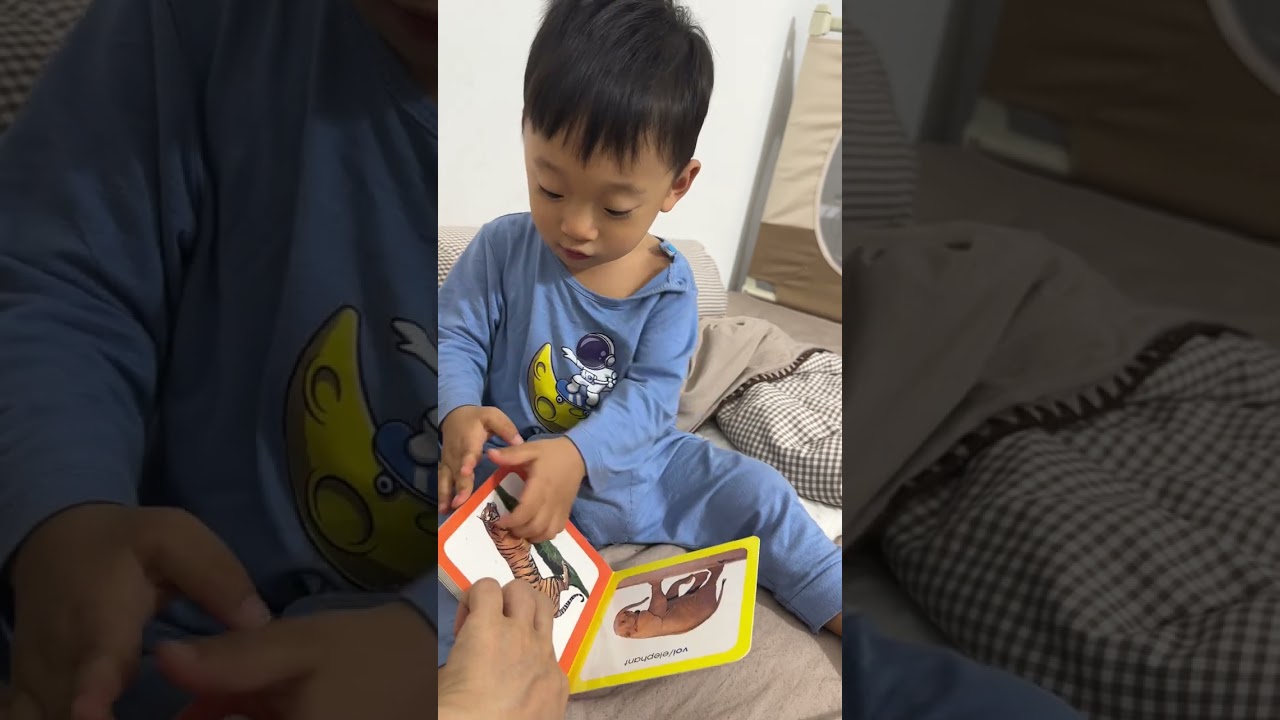 Em bé tập nói (Chin Su 19m21d)