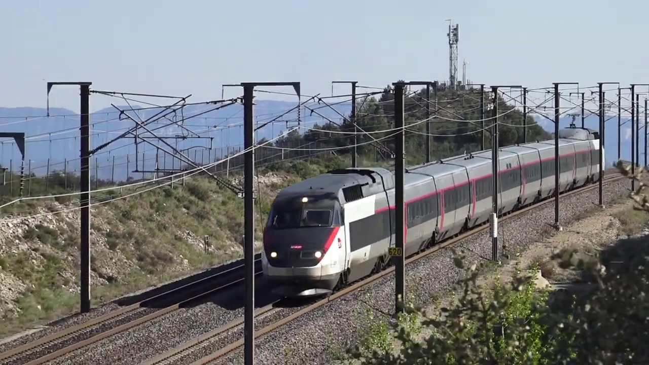Passages de TGV INOUI, OUIGO⎮ LGV M&eacute;diterran&eacute;e ⎮Avignon⎮4K