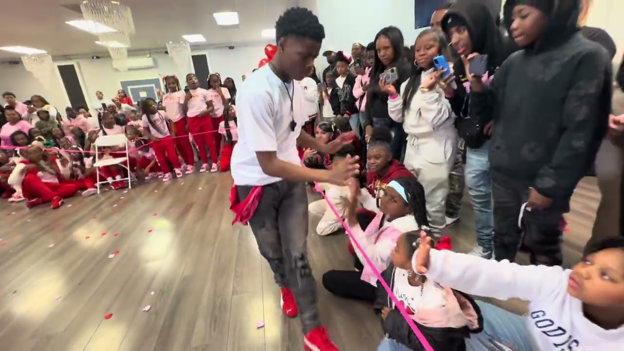 Helen Boyz Showed Out 👀 At Opp VS H-squad 😈🔥 #valentinesday #helengirls #helenboyz ❣️🔥