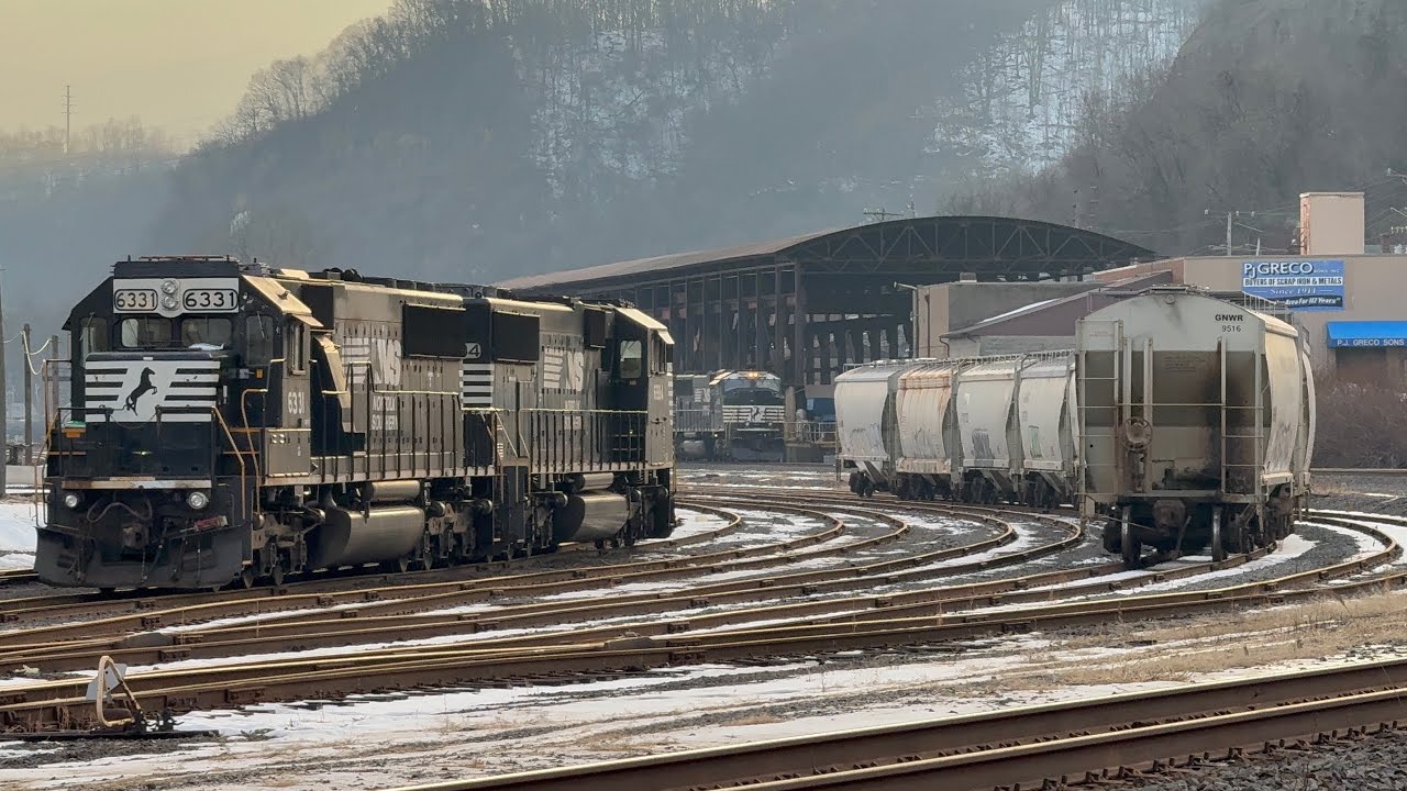 NS 1808 leads NS 12G through West Tarentum, PA.