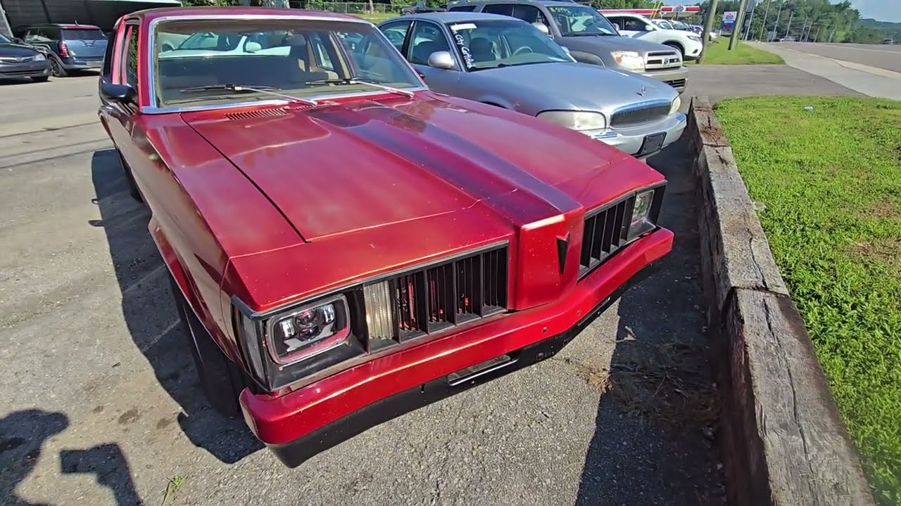Check out this really unique 1978 Pontiac Phoenix! Check out the paint job on this one! Very cool!