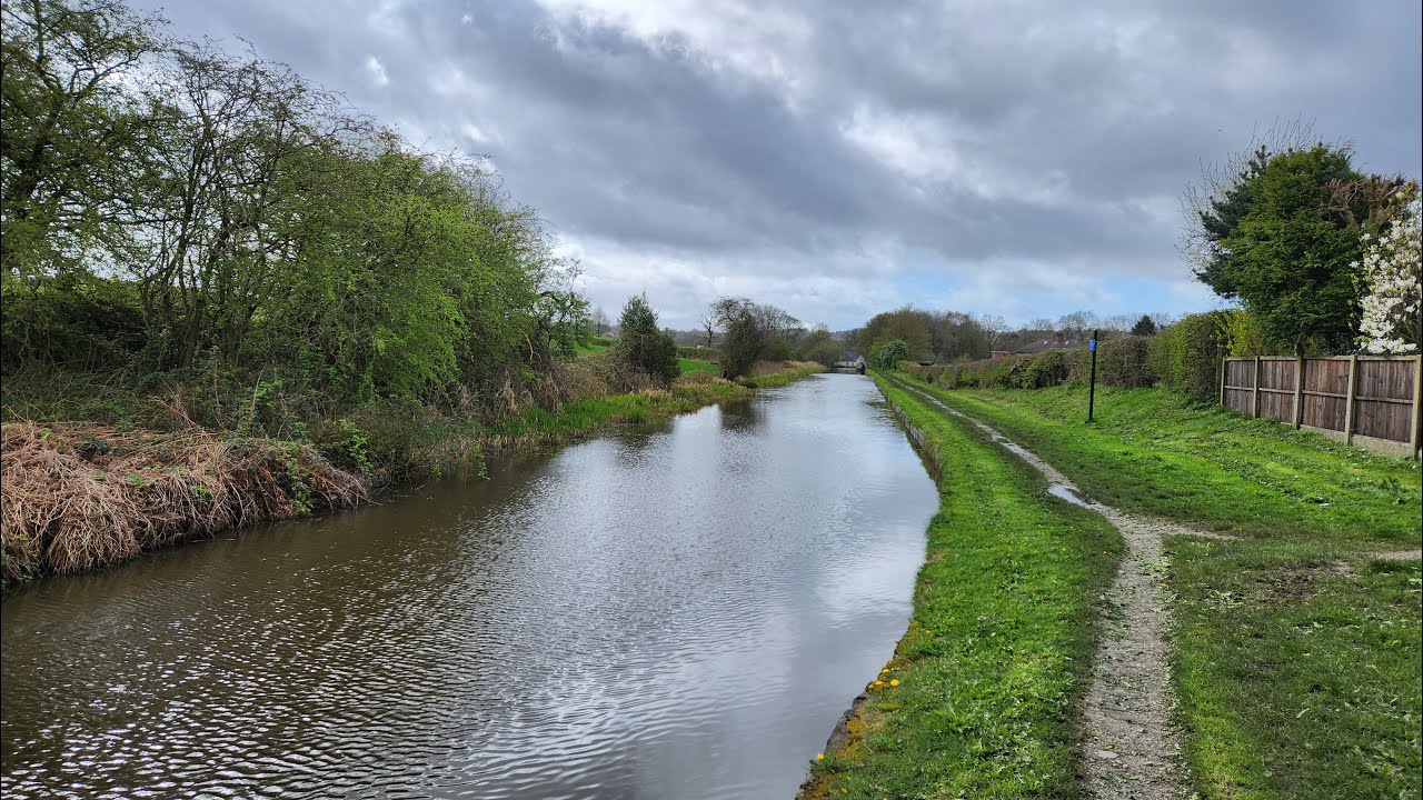 Buglawton to Kidsgrove on the Macclesfield Canal Pt1