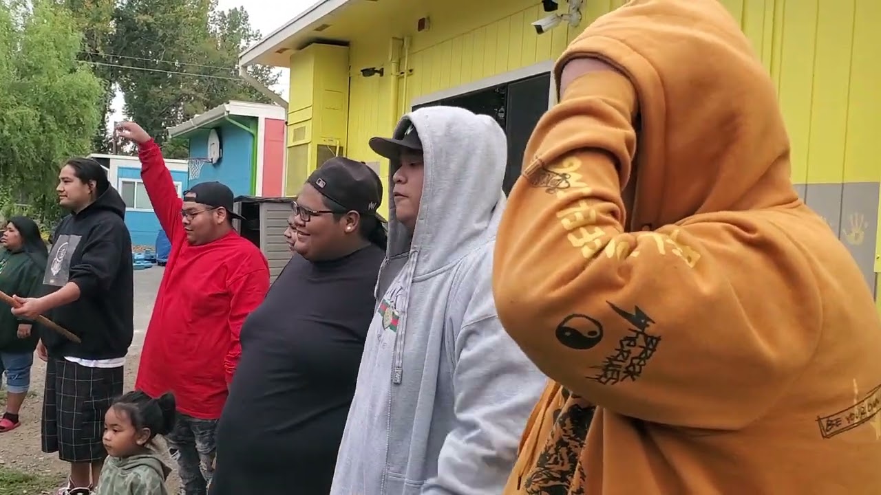 Lake Pomo Dancers