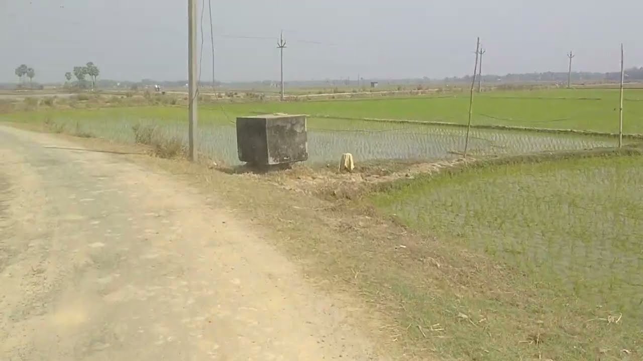 চলুন মাইক বক্স দেখে আসি । আরুই বারোয়ারি পুজোই (1)
