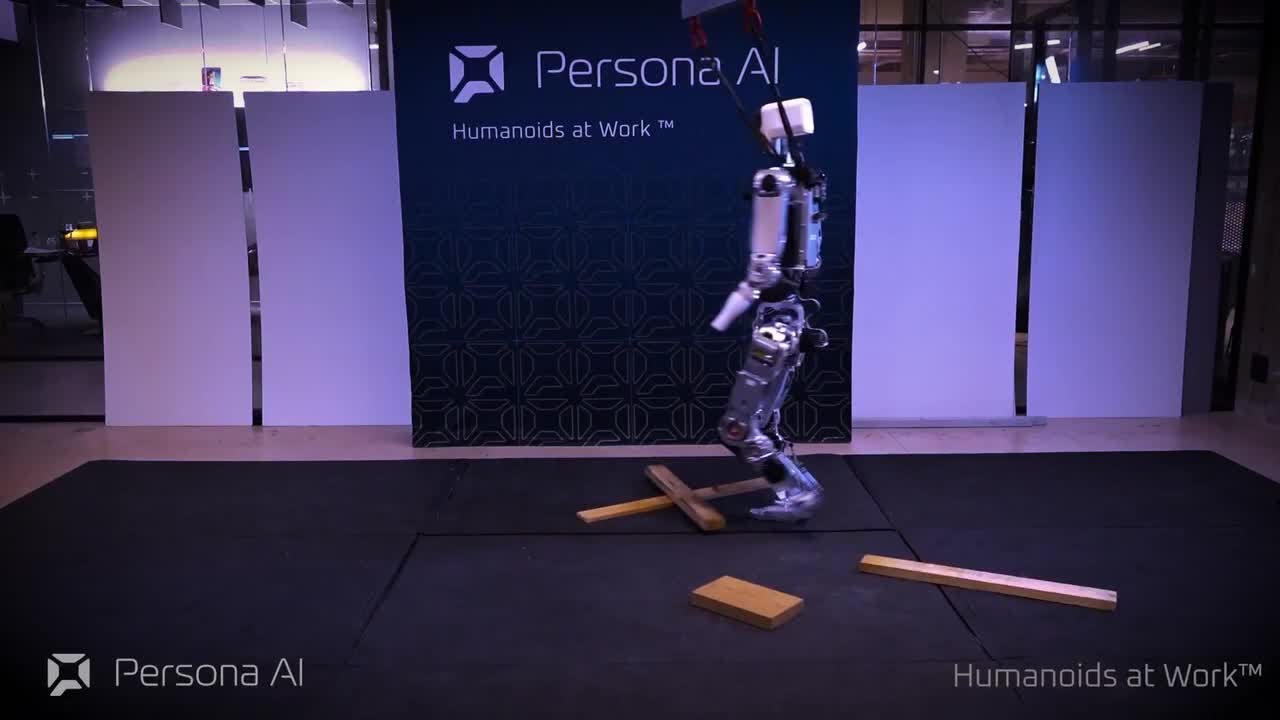 Компания Persona AI представила обучающее видео для своего человекоподобного робота первого покол...